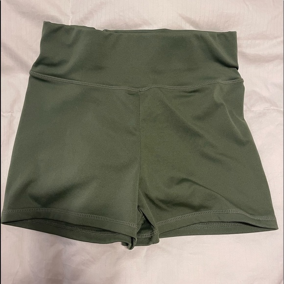 Scrunch Butt Lifting Shorts for Women Gym Workout Spandex - Picture 2 of 2